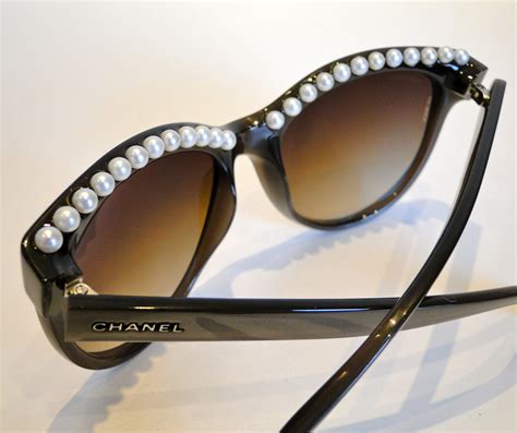 chanel glasses with pearls
